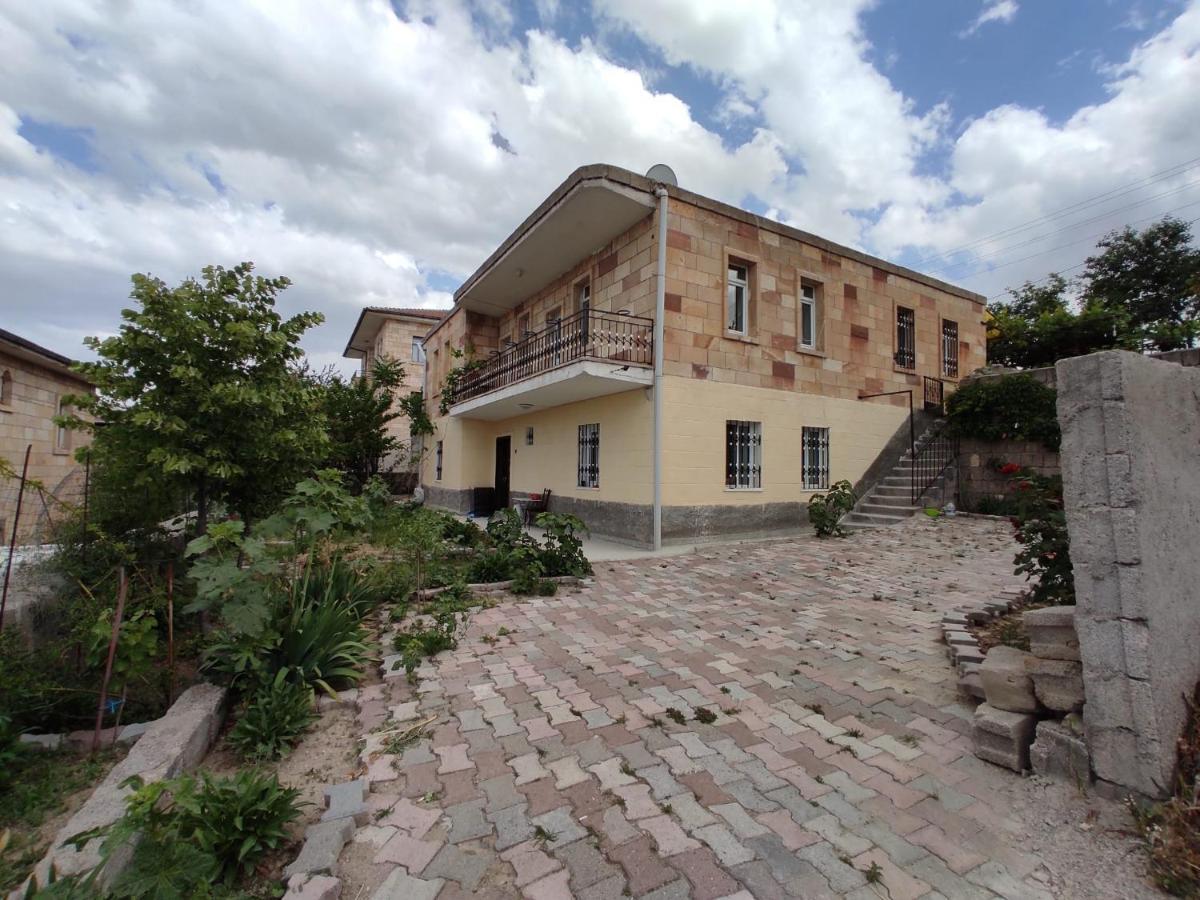 Apartment Acan Guenluek Kiralik Ev Uerguep Mustafapasa